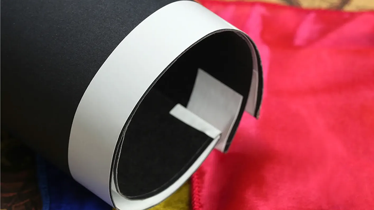 Chameleon Hanky | Hyunsoo Kim and Ethan Yip