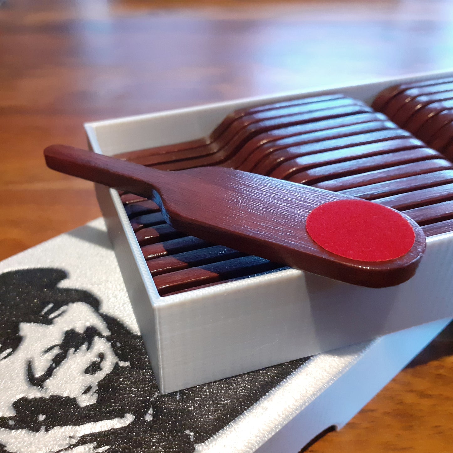 Trowel "Let's forget about it" | Christian Knudsen