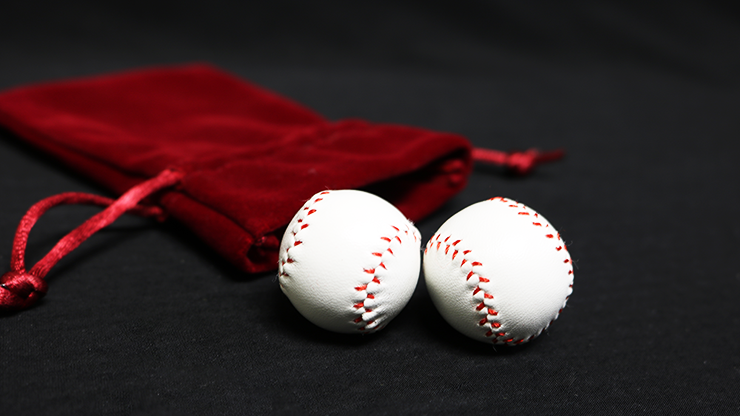 Strong Chop Cup Balls White Leather (Set of 2) | Leo Smetsers