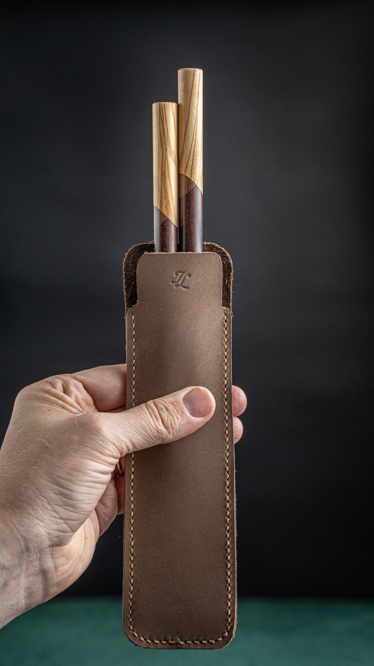 Angled Magic Wand | Ignacio Lopez