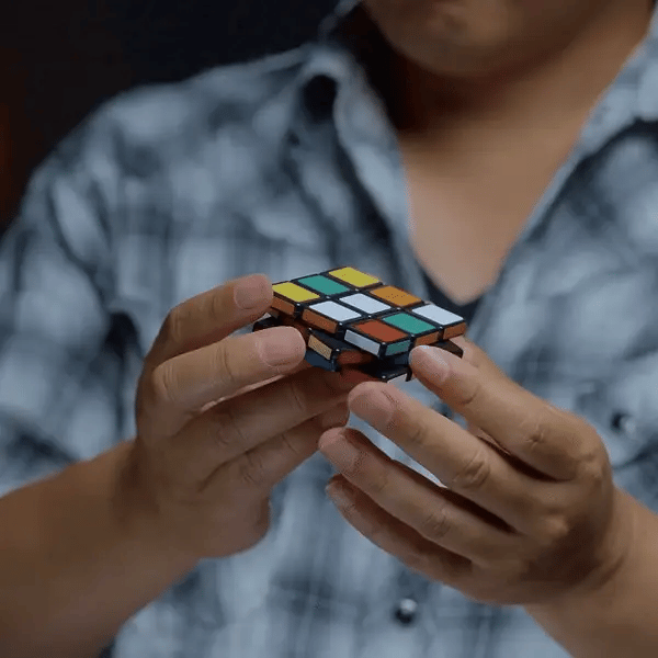 WAFER CUBE | TAKAMIZ USUI & HENRY HARRIUS