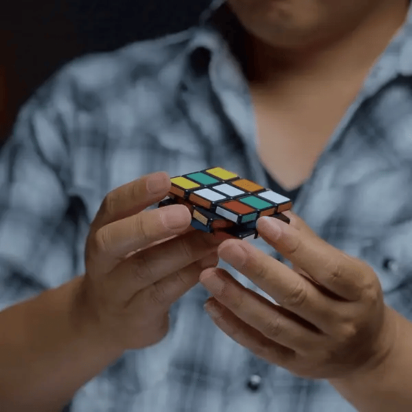 WAFER CUBE | TAKAMIZ USUI & HENRY HARRIUS