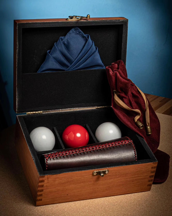 CONE AND BALL DELUXE | Ignacio Lopez