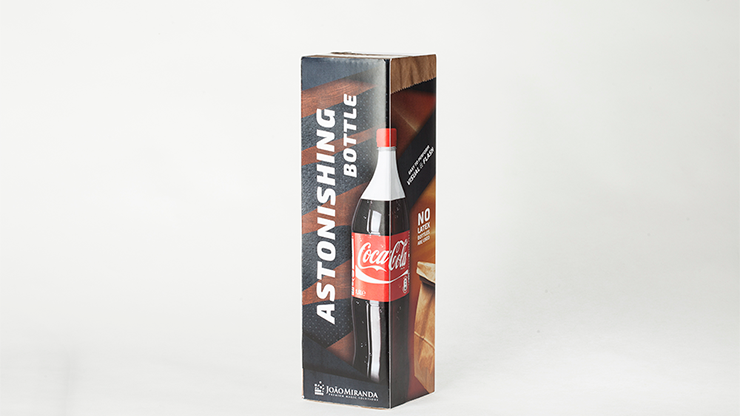 Astonishing Bottle | João Miranda and Ramon Amaral 