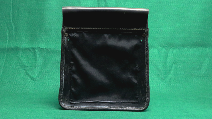 POACHER POUCH | The Ambitious Card 