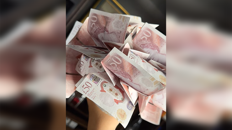 Moneyball | Bond Lee (EUR)