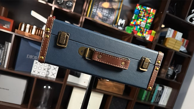 The Cane Table (Case) | Junjie Li, Bond Lee & MS Magic