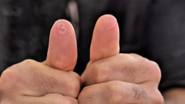 No Pain No Gain | Adrian Vega & Gonzalo Albiñana