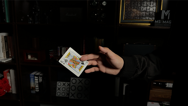 Ball on Card (Blue) | Bond Lee & MS Magic