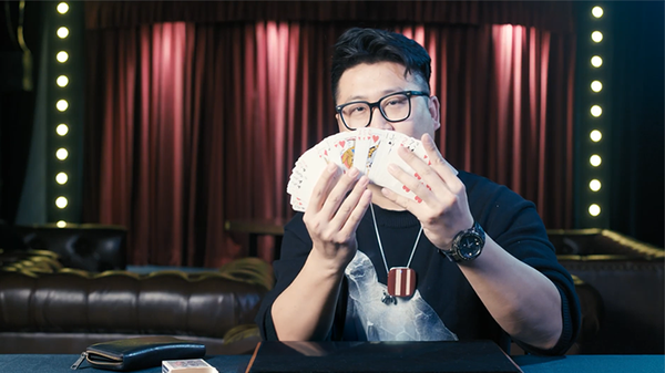 The Right Bill (EUR) | Wang Zhe & Bacon Magic