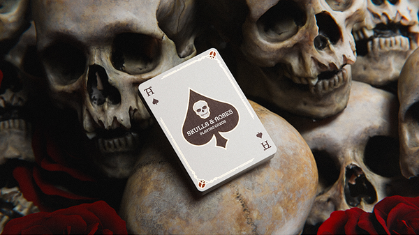Skulls & Roses Playing Cards (Gilded Edition)