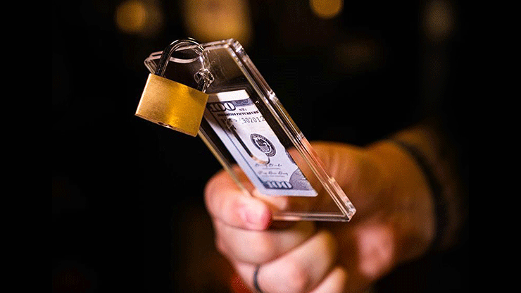 The Lucky Key (Close Up) | Vincenzo Di Fatta