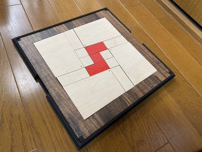 Square Puzzle | Yosuke Ikeda