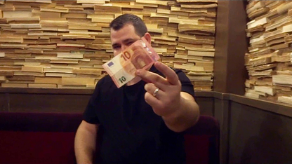 Money Switch | Mickael Chatelain 