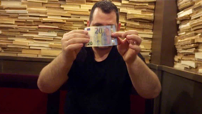Money Switch | Mickael Chatelain 