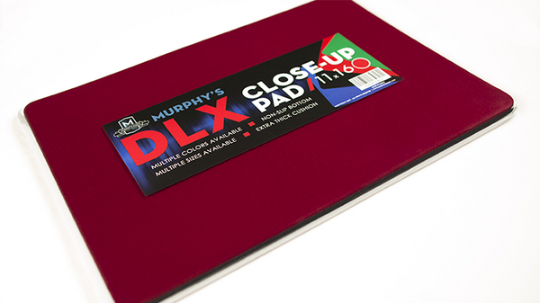 Deluxe Close-Up Pad (28x40cm) (rot) | Murphy's Magic Supplies