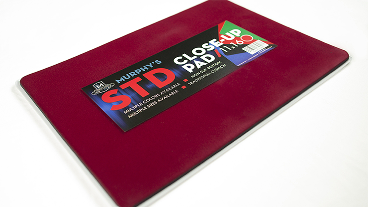 Standard Close-Up Pad (28x40cm) (red) | Murphy's Magic Supplies 