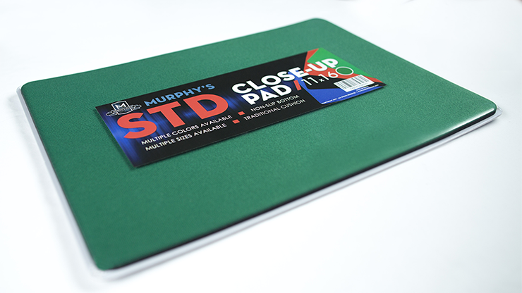 Standard Close-Up Pad (28x40cm) (green) | Murphy's Magic Supplies 