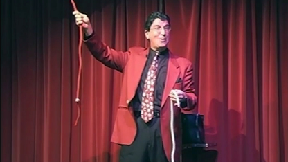 Amazing Acrobatic Knot (Red and White) | Daryl