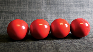 Wooden Billiard Balls (5cm, rot) | Classic Collections