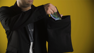 Invisibag (Black) | Joao Miranda & Rafael Baltresca