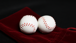 Strong Chop Cup Balls White Leather (Set of 2) | Leo Smetsers