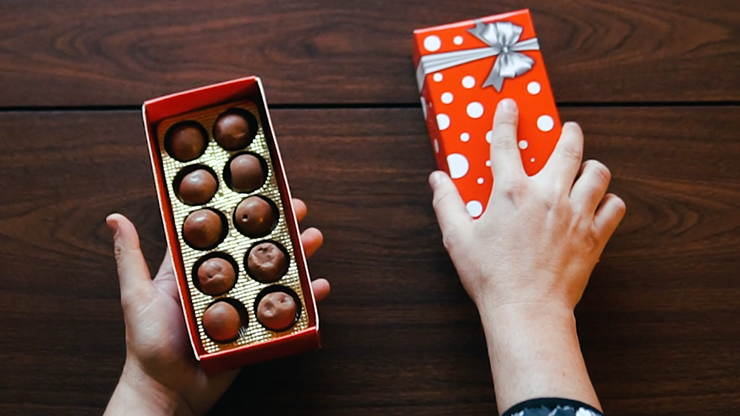 BonBon Box rot | George Iglesias & Twister Magic