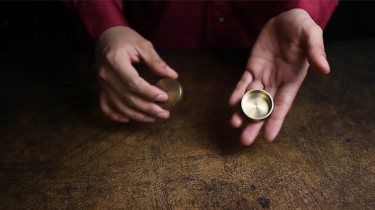 ECHO BOX | Menzi Magic